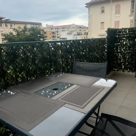 Superbe 2 Pièces à 50 M De La Promenade Des * Nice